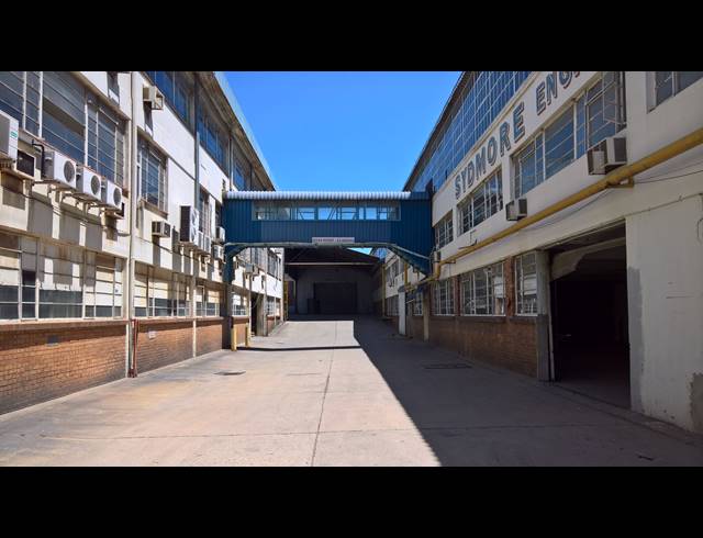 30,000M² WAREHOUSE TO LET IN HENVILLE